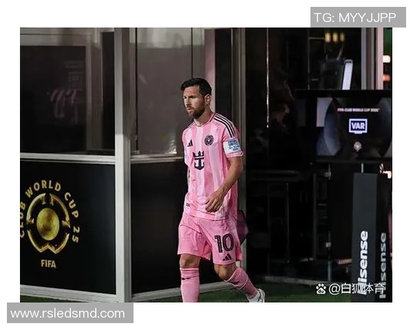 世界杯精彩对决巴黎圣日耳曼6比2战胜巴萨乌龙球成比赛转折点解析