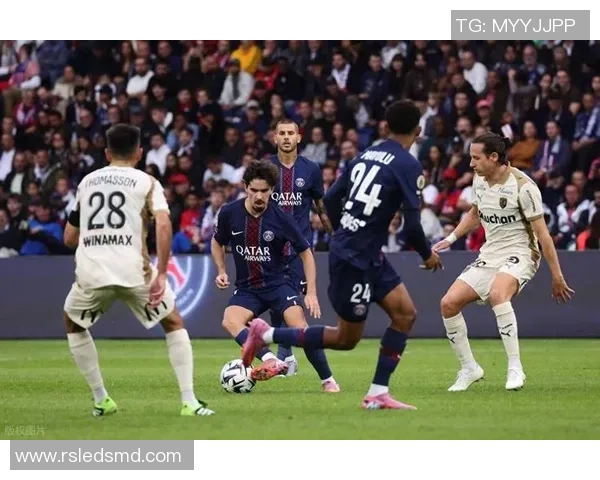 欧冠焦点战巴黎圣日耳曼与曼城握手言和绝杀瞬间引发全场热议