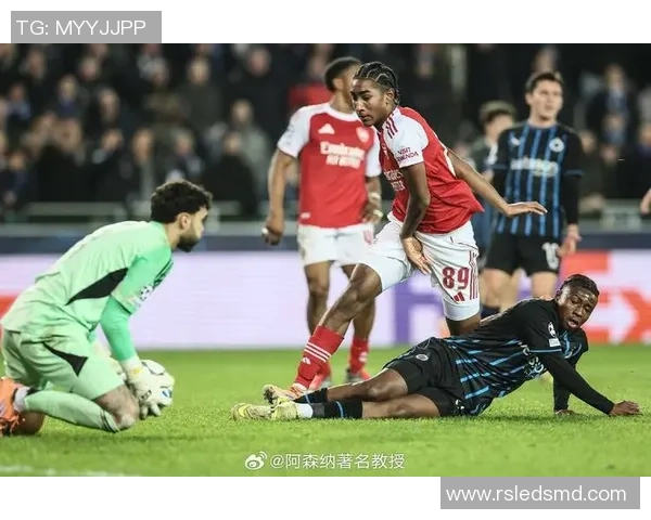 足总杯惊心动魄阿森纳逆转巴黎圣日耳曼绝杀引发争议判罚热议